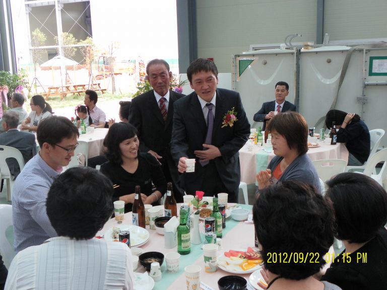 2012년 9월 공장 신축 개업식